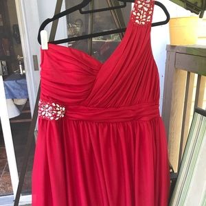 Red Short size 16 shoulder Homecoming/Prom dress